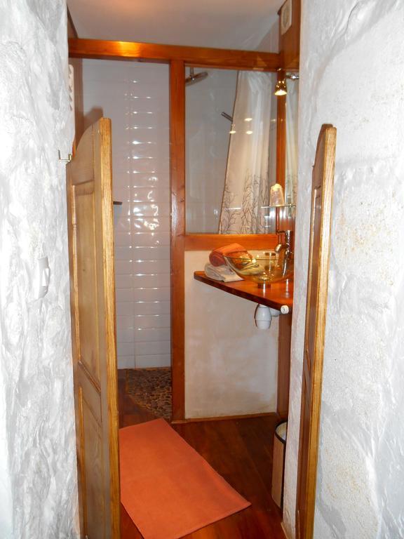 Sous Les Marronniers Bed & Breakfast Petit-Palais-et-Cornemps Стая снимка