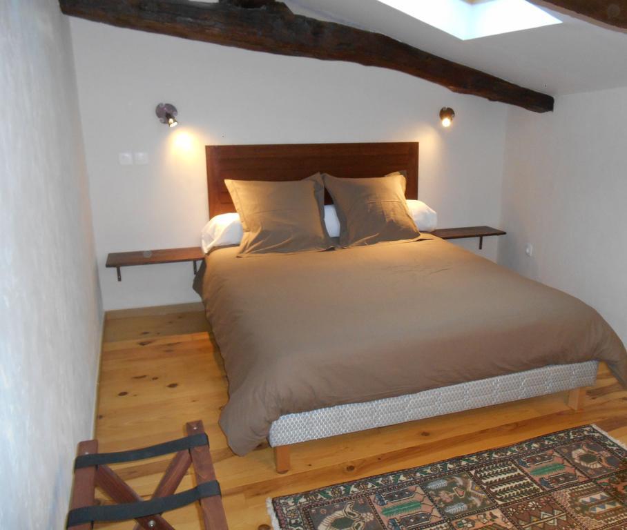 Sous Les Marronniers Bed & Breakfast Petit-Palais-et-Cornemps Екстериор снимка